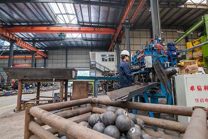 乌兰察布螺栓球基准孔加工